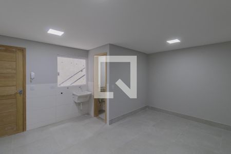 Sala/Cozinha/Área de serviço de casa para alugar com 2 quartos, 42m² em Parque Cisper, São Paulo