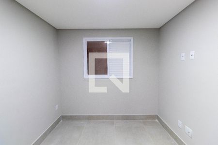 Quarto 1 de casa para alugar com 2 quartos, 42m² em Parque Cisper, São Paulo