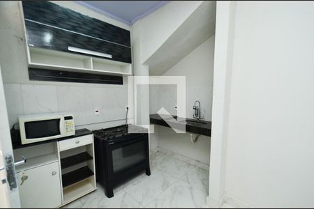 Cozinha de kitnet/studio para alugar com 1 quarto, 30m² em Nova Floresta, Belo Horizonte