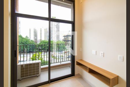 Sala de kitnet/studio à venda com 1 quarto, 35m² em Perdizes, São Paulo