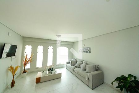 Sala de casa à venda com 4 quartos, 284m² em Vila Antonieta, São Paulo