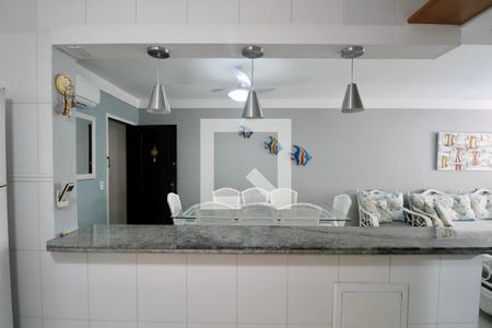 Sala de apartamento para alugar com 2 quartos, 82m² em Jardim Santa Genoveva, Guarujá