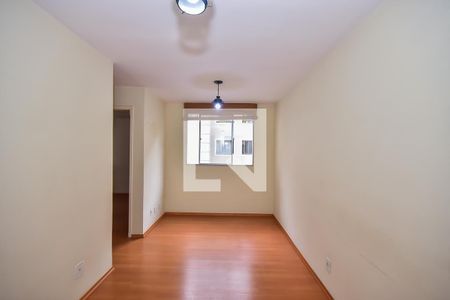 Sala de apartamento para alugar com 3 quartos, 53m² em Jardim Umarizal, São Paulo