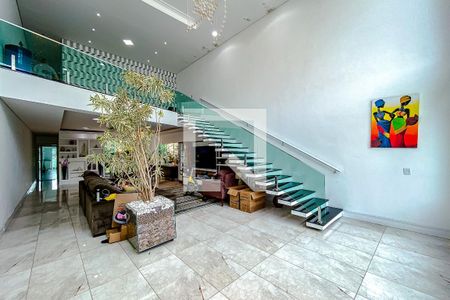 Sala de casa à venda com 4 quartos, 480m² em Vila Bertioga, São Paulo