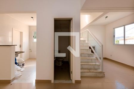 Sala de casa à venda com 3 quartos, 126m² em Vila Madeira, Nova Lima