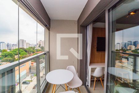 Varanda de kitnet/studio à venda com 1 quarto, 26m² em Santo Amaro, São Paulo