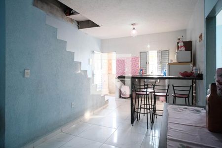 Sala/ Cozinha  de casa para alugar com 2 quartos, 58m² em Vila Silvia, São Paulo