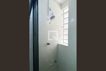 Banheiro de kitnet/studio à venda com 1 quarto, 27m² em Botafogo, Rio de Janeiro