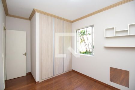 Quarto 2 de apartamento para alugar com 3 quartos, 95m² em Funcionários, Belo Horizonte