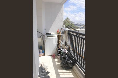 Varanda com área de serviço de apartamento para alugar com 2 quartos, 47m² em Jardim Vila Galvao, Guarulhos