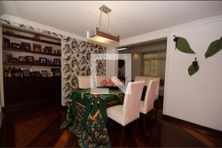 Sala de casa à venda com 4 quartos, 350m² em Jardim Guanabara, Rio de Janeiro