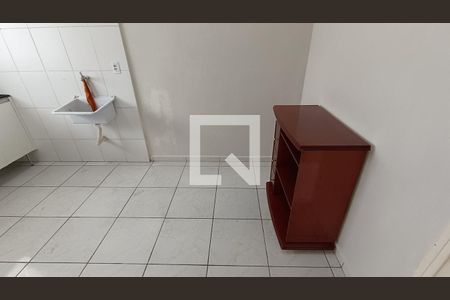 Sala de kitnet/studio para alugar com 1 quarto, 32m² em Parque Ouro Fino, Sorocaba