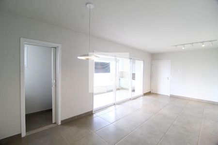 Sala de apartamento para alugar com 3 quartos, 135m² em Jardim da Colina, Uberlândia