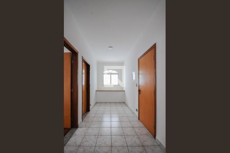 Corredor de casa para alugar com 3 quartos, 156m² em Vila Dayse, São Bernardo do Campo