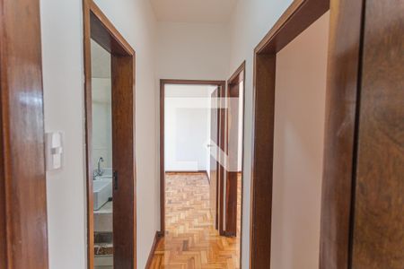 Corredor de apartamento para alugar com 3 quartos, 130m² em Gutierrez, Belo Horizonte