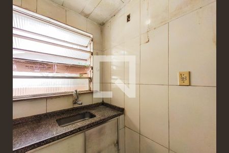 Cozinha de kitnet/studio para alugar com 1 quarto, 30m² em Praça da Bandeira, Rio de Janeiro