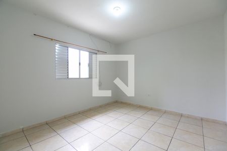 Sala/Quarto de casa para alugar com 1 quarto, 60m² em Vila Monte Santo, São Paulo