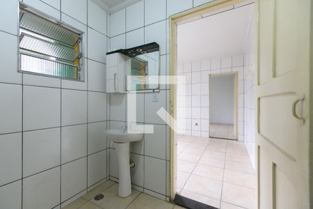 Banheiro de casa para alugar com 1 quarto, 60m² em Vila Monte Santo, São Paulo