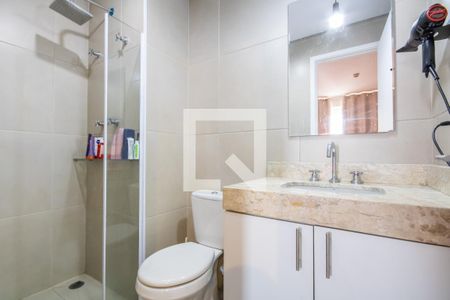 Banheiro de apartamento para alugar com 1 quarto, 32m² em Industrial Autonomistas, Osasco