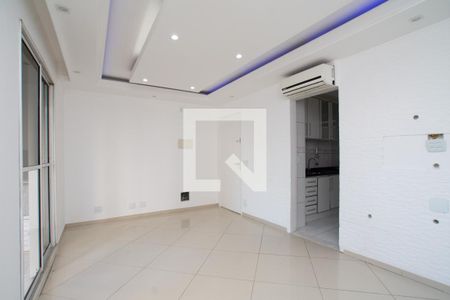 Sala de apartamento à venda com 3 quartos, 68m² em Vila das Bandeiras, Guarulhos