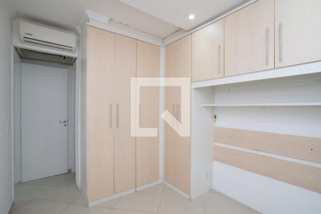 Suíte de apartamento à venda com 3 quartos, 68m² em Vila das Bandeiras, Guarulhos