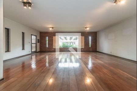 Sala de casa à venda com 4 quartos, 375m² em Bosque da Saúde, São Paulo