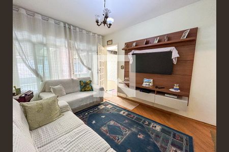 Sala de casa à venda com 4 quartos, 250m² em Vila Friburgo, São Paulo