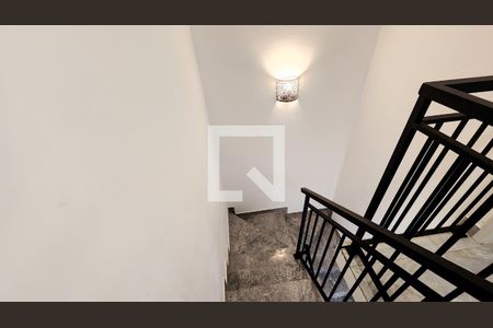 Escada de casa de condomínio à venda com 3 quartos, 104m² em Cidade Nova, Jundiaí