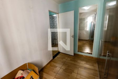 Quarto 1 de apartamento para alugar com 2 quartos, 50m² em Jardim Olinda, São Paulo