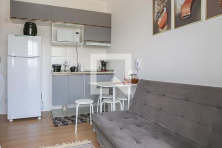 Sala/Cozinha de apartamento para alugar com 1 quarto, 28m² em Água Branca, São Paulo