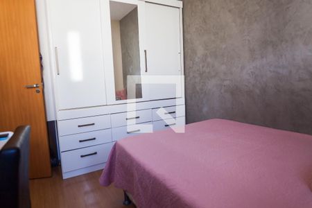 quarto 1 de apartamento para alugar com 2 quartos, 44m² em Chacaras Reunidas Santa Terezinha, Contagem