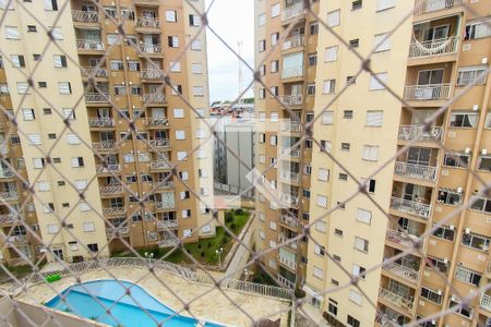 Vista da Sala/Cozinha de apartamento para alugar com 2 quartos, 33m² em Vila Carmosina, São Paulo