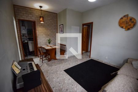 Sala de casa de condomínio para alugar com 2 quartos, 88m² em Pilares, Rio de Janeiro