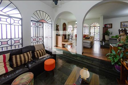 Sala de casa à venda com 5 quartos, 318m² em Belvedere, Belo Horizonte