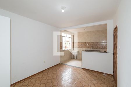 Sala de apartamento para alugar com 2 quartos, 60m² em Brás de Pina, Rio de Janeiro