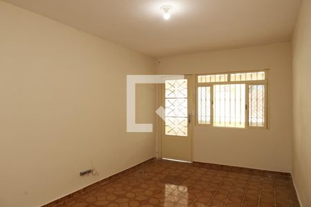 Sala de casa à venda com 3 quartos, 132m² em Jardim Lageado, São Paulo