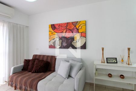 Sala de apartamento para alugar com 1 quarto, 75m² em Barra da Tijuca, Rio de Janeiro