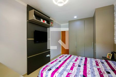 Quarto 1 - Suíte de casa à venda com 3 quartos, 184m² em Vila Cecilia Maria, Santo André