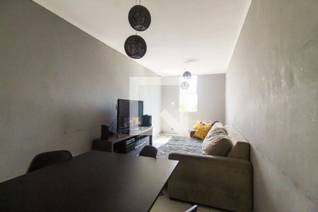 Sala de apartamento para alugar com 2 quartos, 56m² em Itaquera, São Paulo