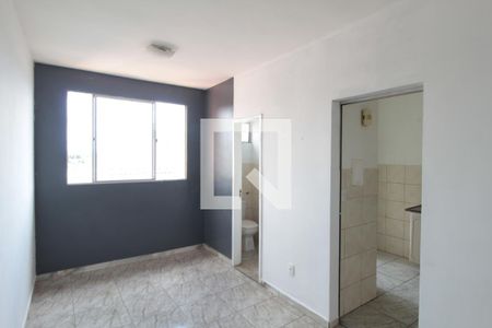 Sala de apartamento para alugar com 3 quartos, 60m² em Jaqueline, Belo Horizonte