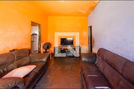 Sala de casa à venda com 3 quartos, 165m² em Vila Amaral, Belo Horizonte