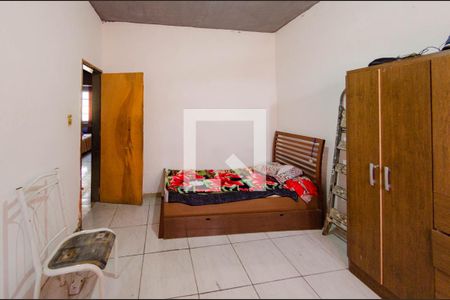 Quarto 2 de casa à venda com 3 quartos, 165m² em Vila Amaral, Belo Horizonte