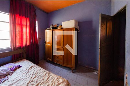 Quarto 1 de casa à venda com 3 quartos, 165m² em Vila Amaral, Belo Horizonte