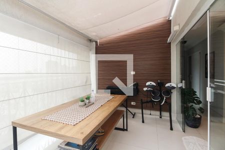 Varanda  de apartamento à venda com 2 quartos, 106m² em Vila Esperança, São Paulo