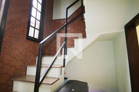 Sala de Jantar - escada 2º piso de casa à venda com 3 quartos, 120m² em Penha, Rio de Janeiro