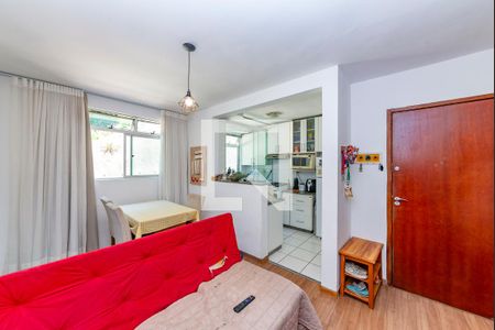 Sala de apartamento à venda com 2 quartos, 55m² em Carlos Prates, Belo Horizonte