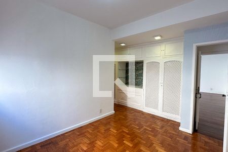 Suíte de apartamento para alugar com 3 quartos, 175m² em Copacabana, Rio de Janeiro