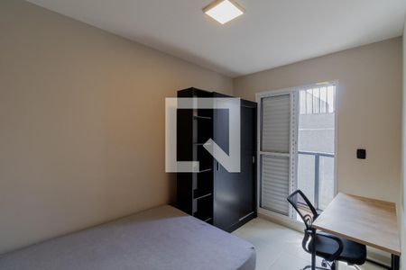 Quarto 1 de apartamento para alugar com 2 quartos, 42m² em Itaquera, São Paulo