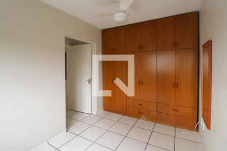 Quarto 1 de apartamento à venda com 2 quartos, 50m² em Centro, São Leopoldo