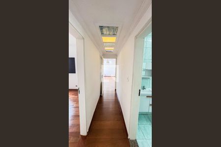 Corredor de apartamento à venda com 3 quartos, 102m² em Vila Guiomar, Santo André